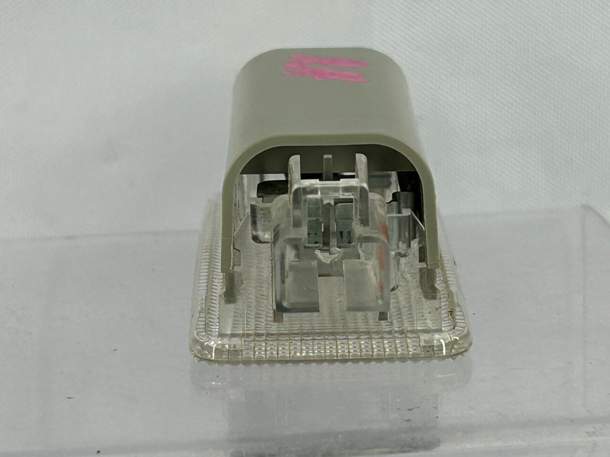 2011-2015 Toyota Sienna Rear Right Hatch Courtesy Light Lamp OEM 81081-45010