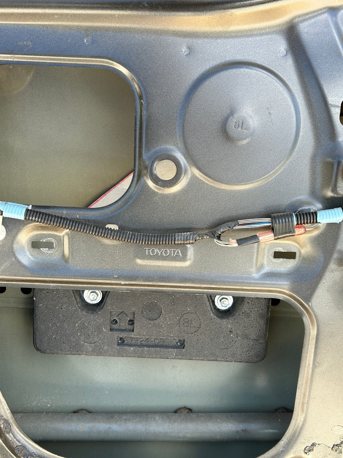 2011 Toyota Sienna XLE Front Left Driver Side Door Shell Black Onyx 202 OEM