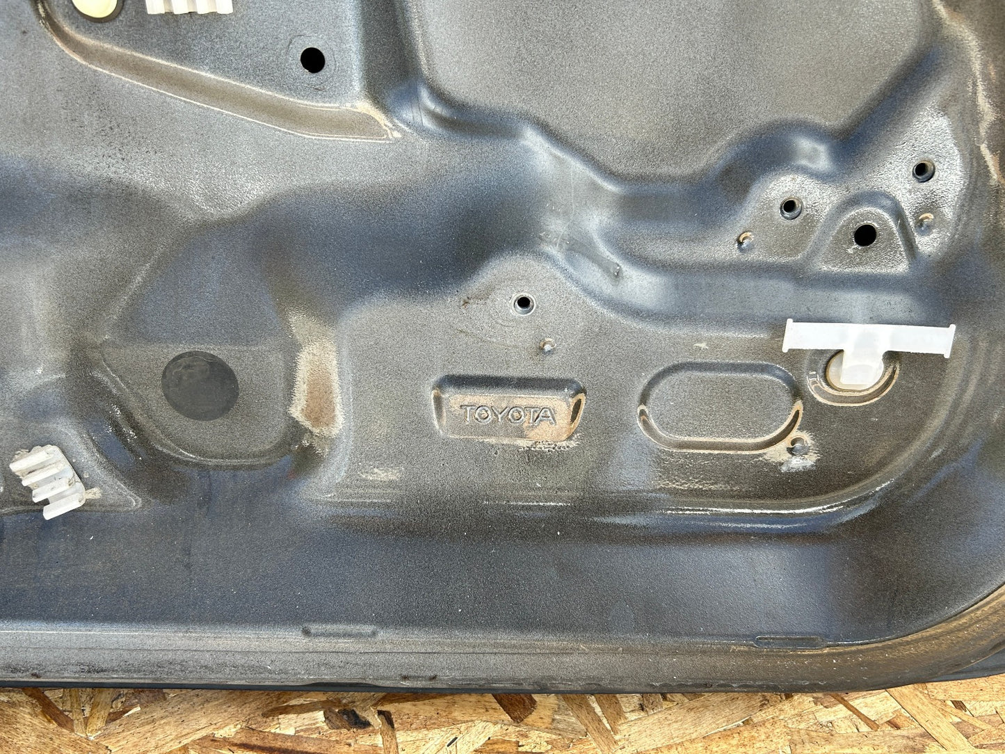 2011 Toyota Sienna XLE Rear Right Passenger Side Door Shell Black Onyx 202 OEM