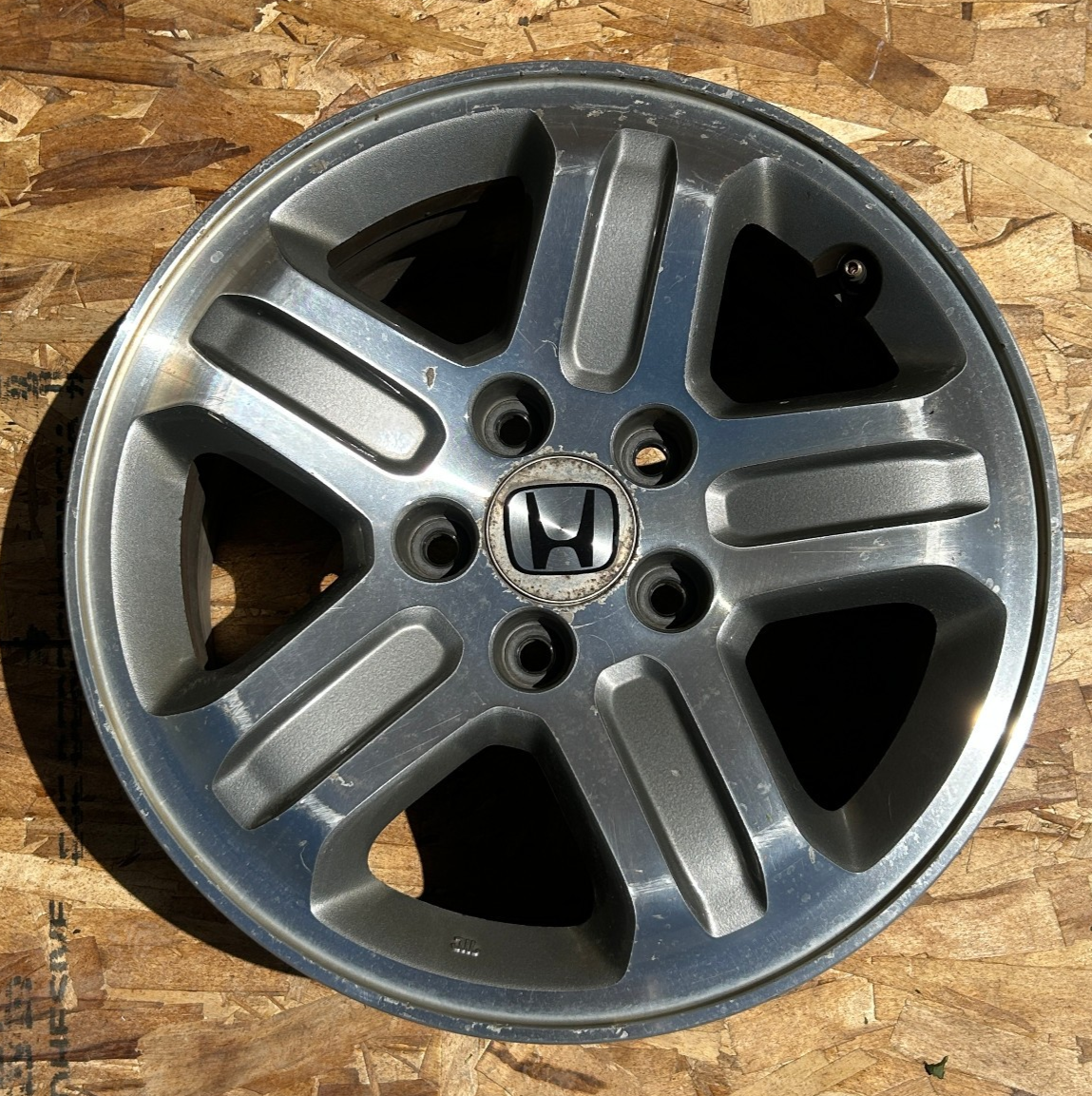 2003-2004 Honda Pilot Wheel 16x6-1/2 Alloy 5 Spoke OEM 42700S9VA51