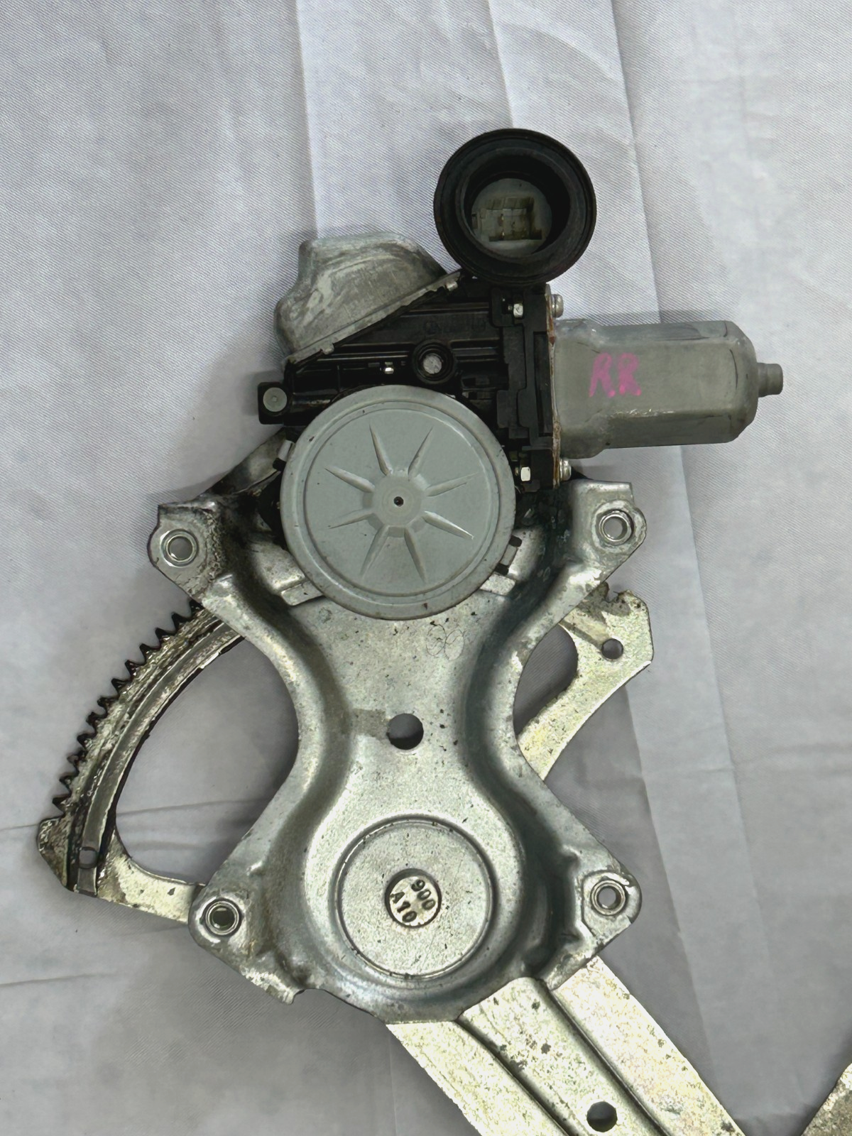 2011-2014 Toyota Sienna Rear Right Slide Door Window Regulator OEM 85710-08040