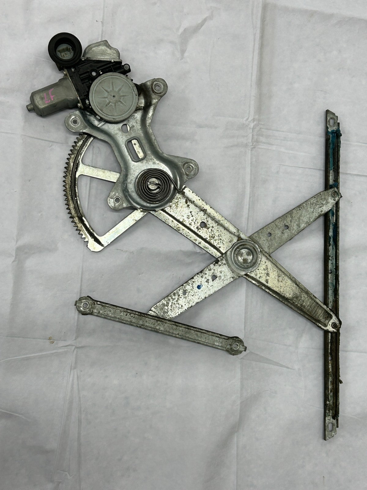 11‑13 Toyota Sienna Front Left Driver Side Door Window Regulator OEM 85720‑08030
