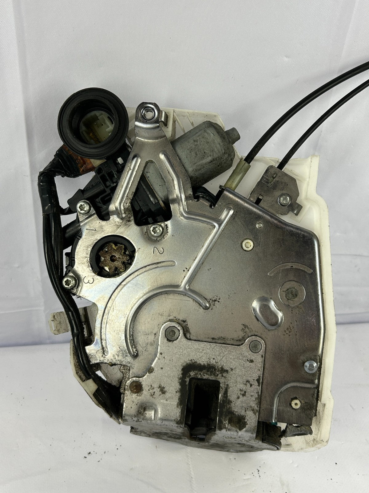 11-18 Toyota Sienna Rear Right Power Slide Door Lock Actuator OEM 69200-08020