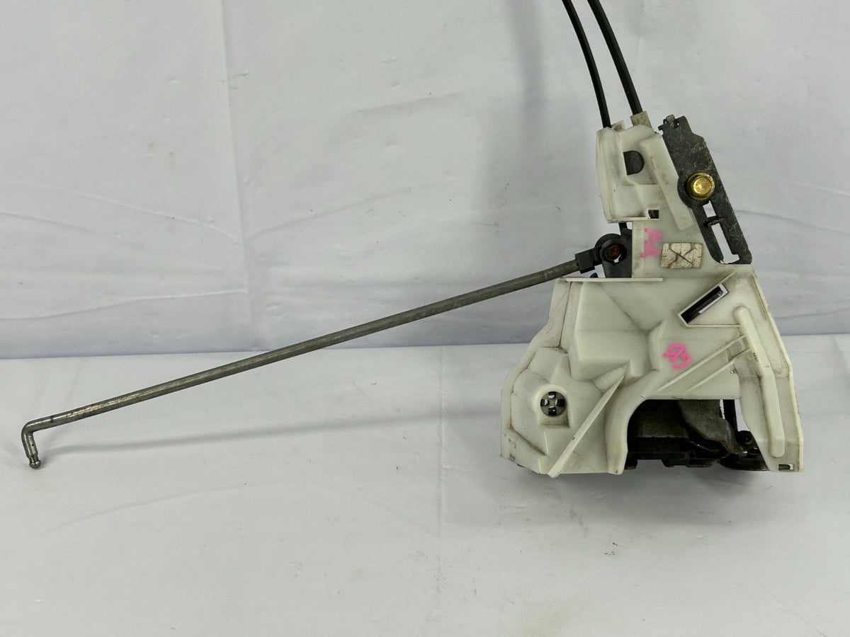 11-19 Toyota Sienna Rear Right Sliding Door Lock Assembly OEM 69330-08040