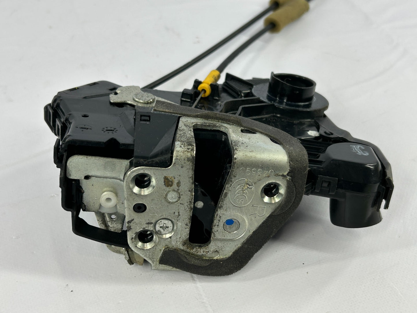 11-19 Toyota Sienna Front Right Power Slide Door Lock Actuator OEM 69200-08020