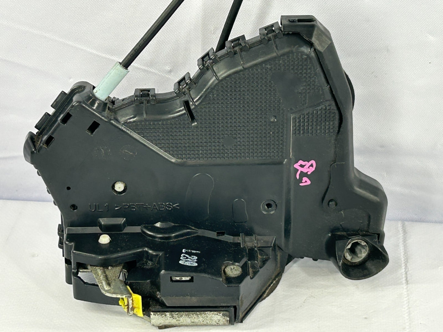 2011-2012 Toyota Sienna Front Left Side Door Latch Lock Actuator OEM 69040-06180