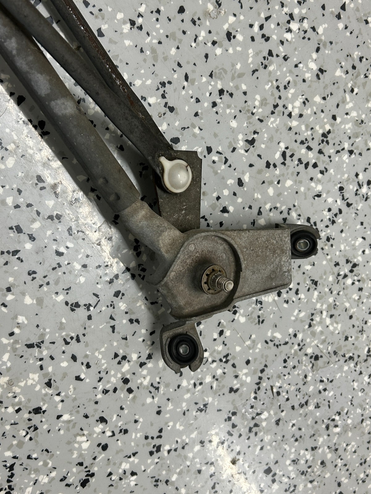 2011-2014 Toyota Sienna Front Windshield Wiper Motor with Linkage 85110-08020