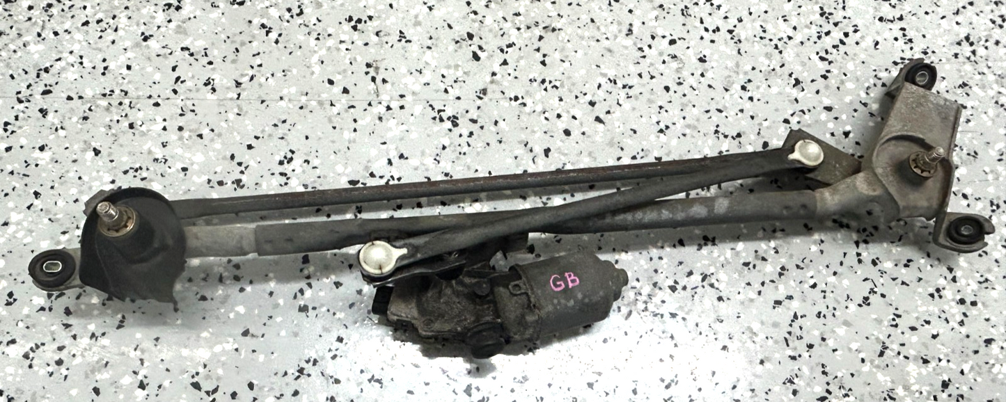 2011-2014 Toyota Sienna Front Windshield Wiper Motor with Linkage 85110-08020