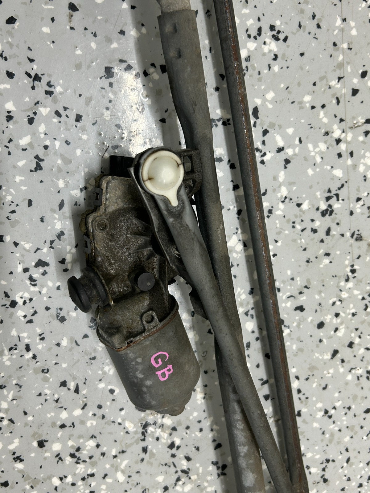 2011-2014 Toyota Sienna Front Windshield Wiper Motor with Linkage 85110-08020