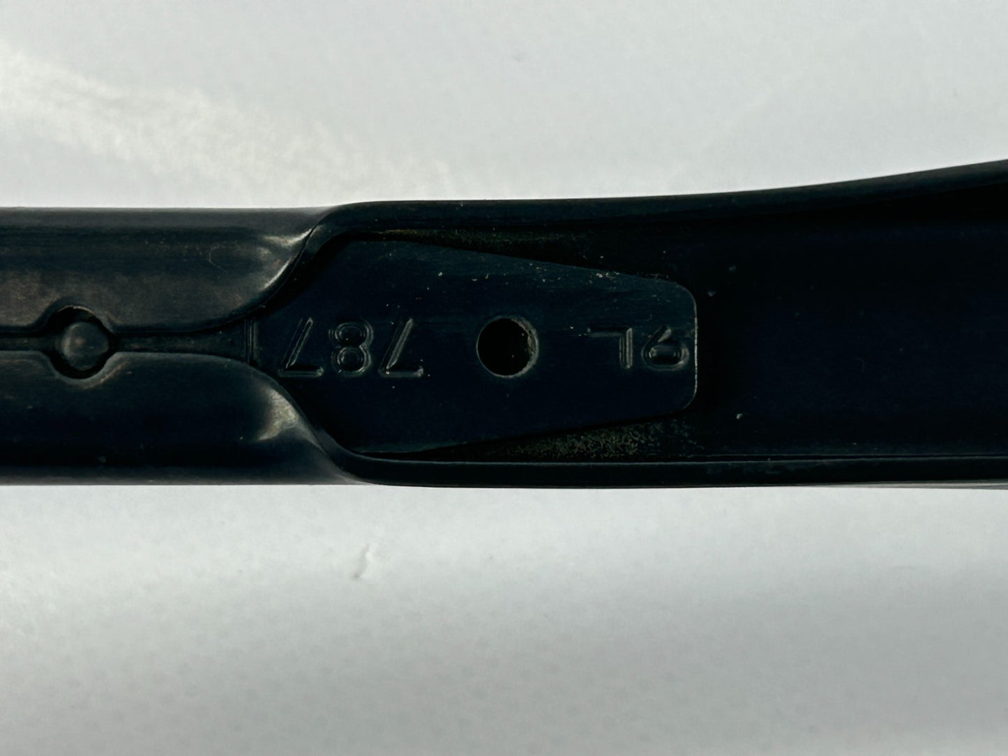 2011-2020 Toyota Sienna Front Right Side Windshield Wiper Arm OEM 85211-08020