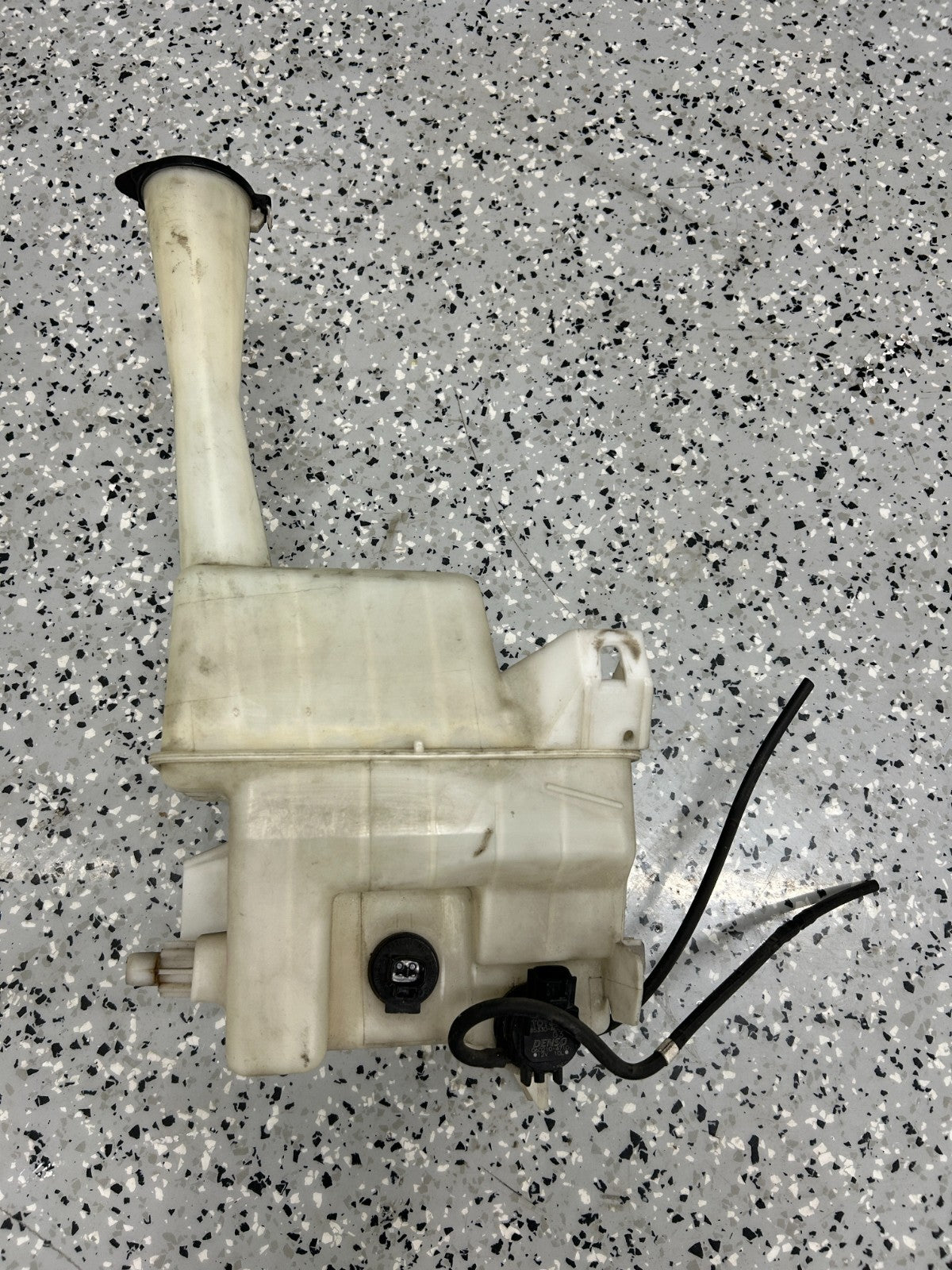2004-2020 Toyota Sienna Windshield Washer Fluid Reservoir Tank OEM 85315-AE010