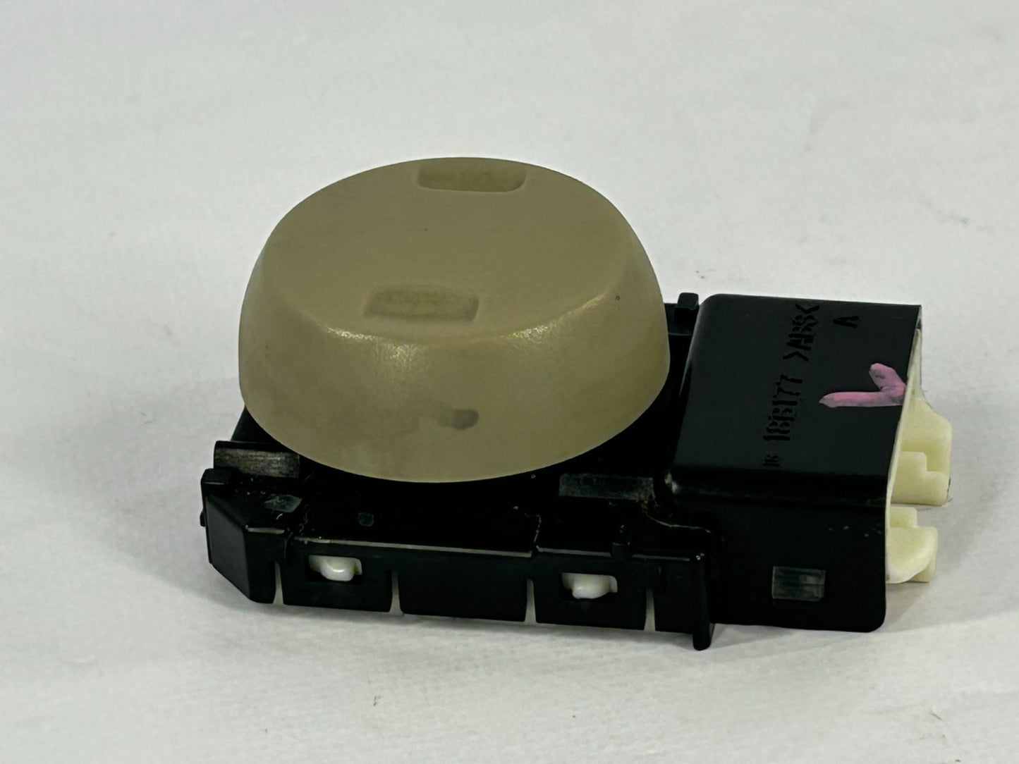 2011-2020 Toyota Sienna Front Left Seat Lumbar Control Switch OEM 84920-08010-E0