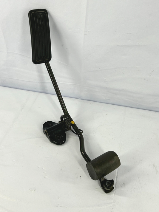 1996-2002 Toyota 4Runner Accelerator Throttle Gas Pedal OEM