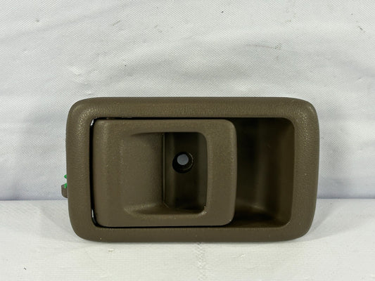 95-99 Toyota 4Runner Rear Right Passenger Interior Door Handle 69205-10070-E0