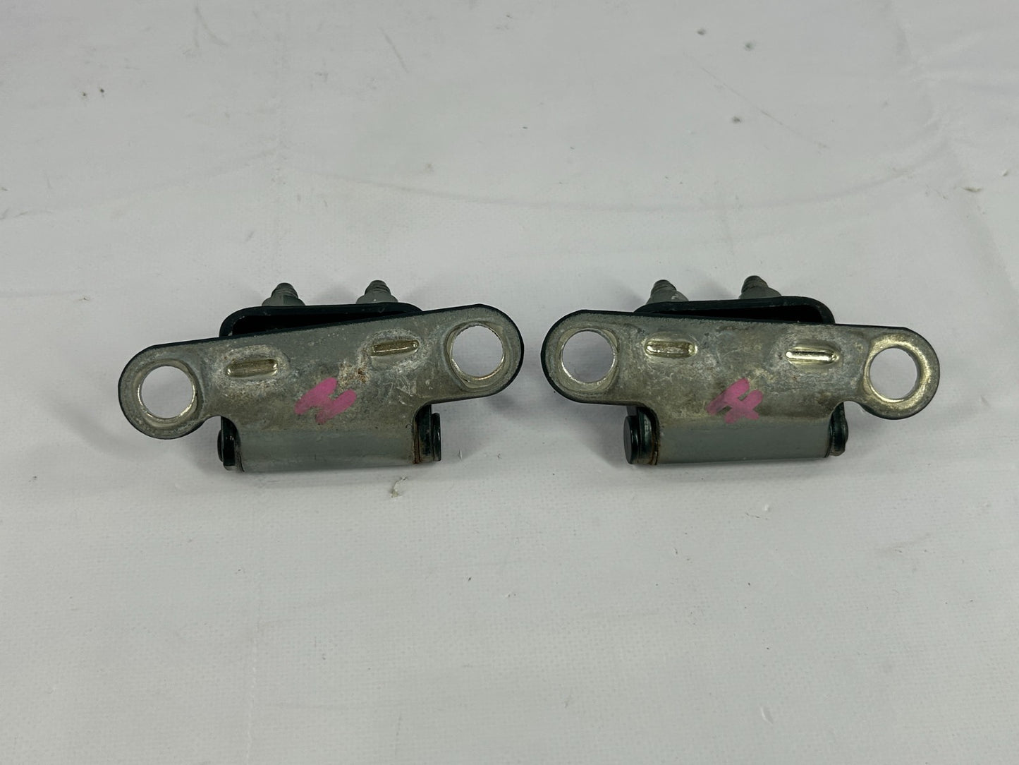 96-02 Toyota 4Runner Rear Liftgate Tailgate Left & Right Hinge OEM 68810-35010