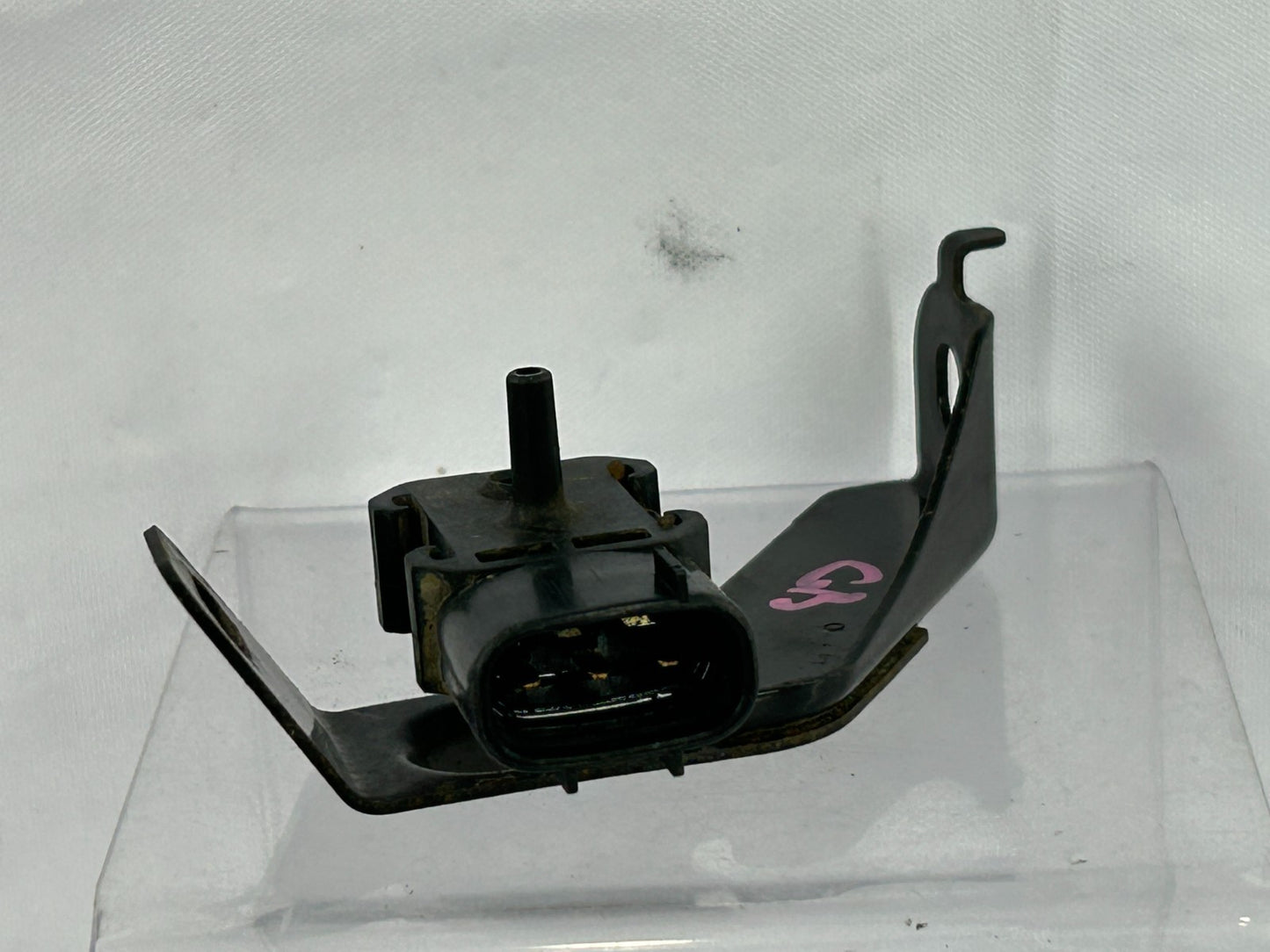 1996-2000 Toyota 4Runner Fuel Tank Vapor Pressure Sensor OEM 89460-35030