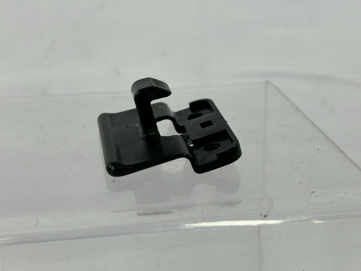 1996-2009 Toyota 4Runner Center Console Lid Latch Lock OEM 58908-32050