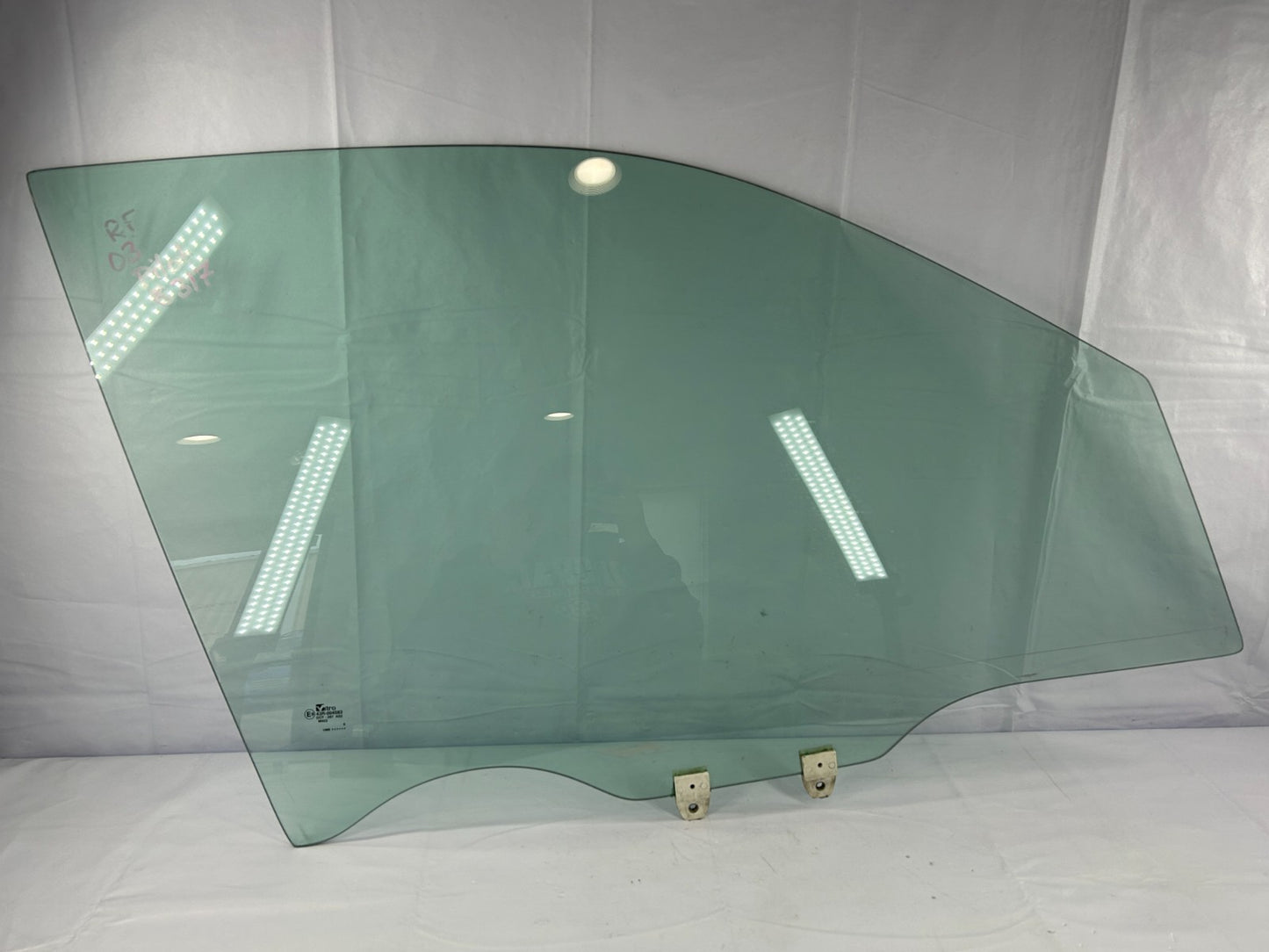 03-08 Honda Pilot Front Right Passenger Side Door Window Glass OEM 73300-S9V-306