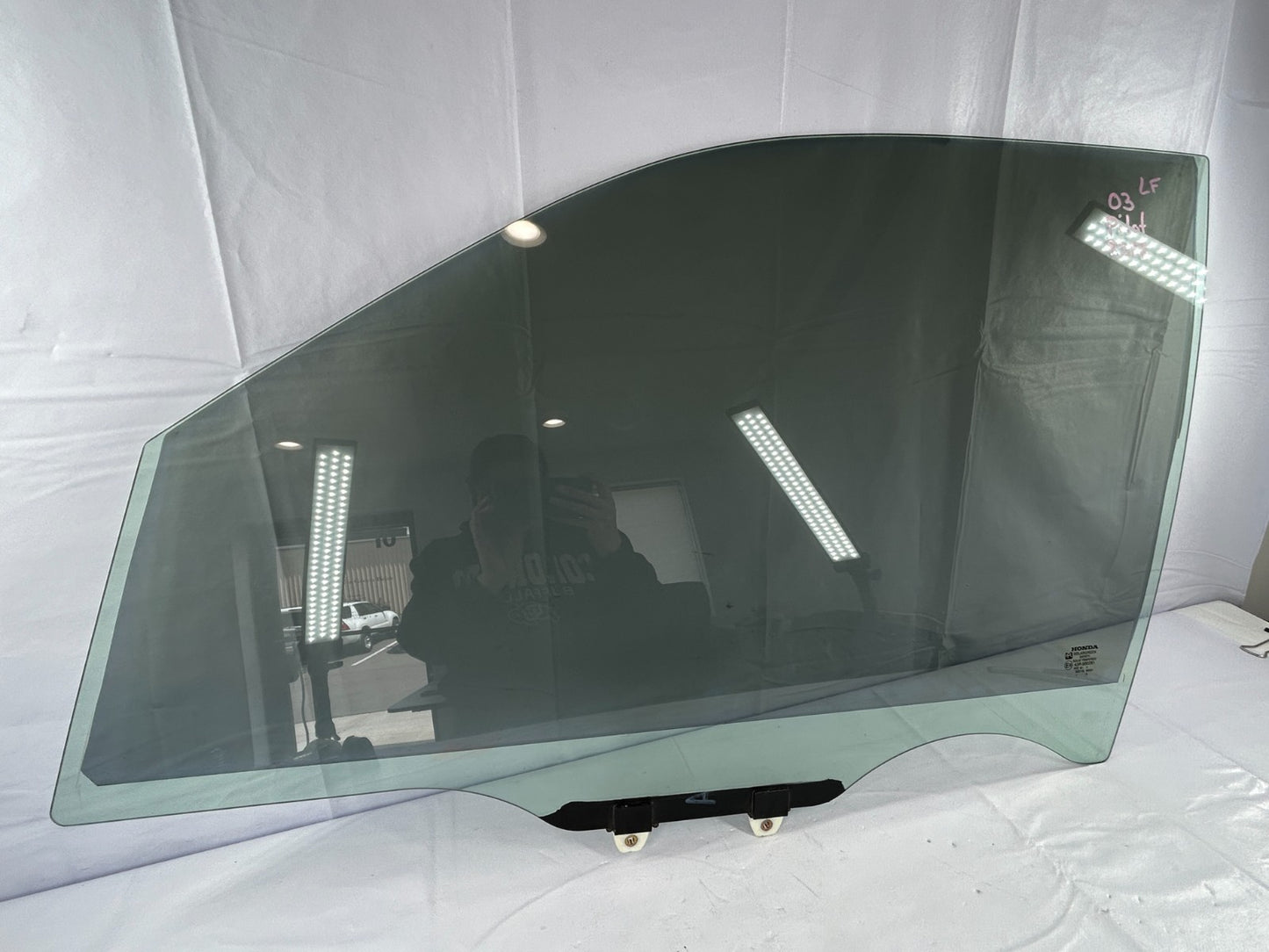 2003-2008 Honda Pilot Front Left Driver Side Door Window Glass OEM 73350-S9V-306