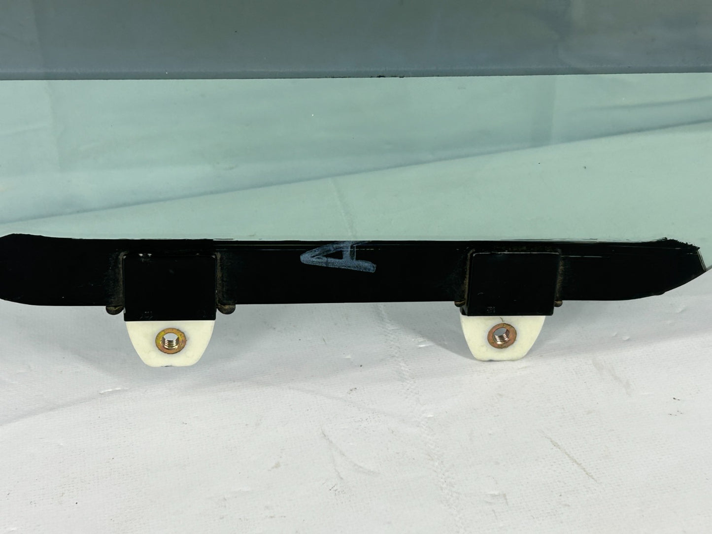 2003-2008 Honda Pilot Front Left Driver Side Door Window Glass OEM 73350-S9V-306