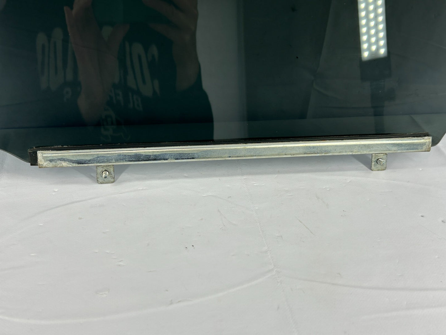 2001-2007 Toyota Sequoia Rear Right Side Door Window Glass OEM 68103-0C020