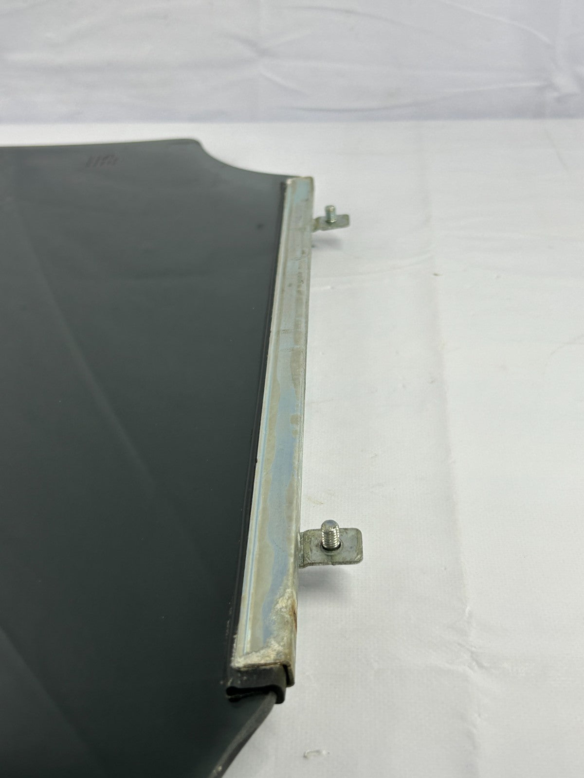 2001-2007 Toyota Sequoia Rear Right Side Door Window Glass OEM 68103-0C020