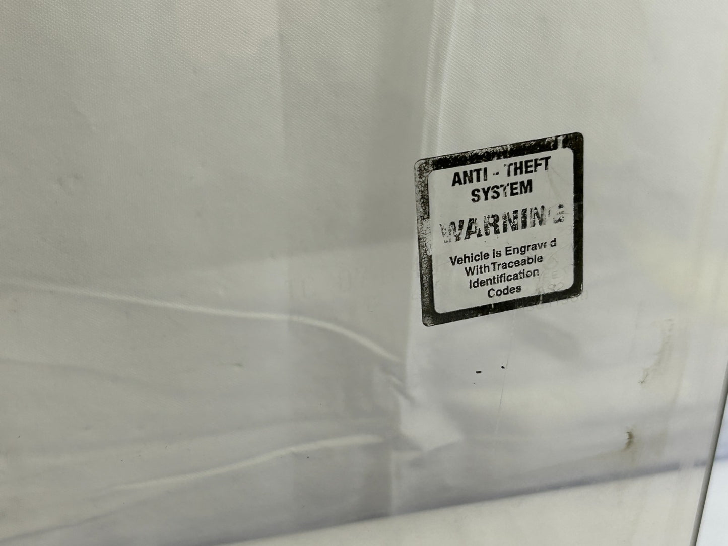 1996-1998 Toyota 4Runner Front Left Side Door Window Glass OEM 68102-35150