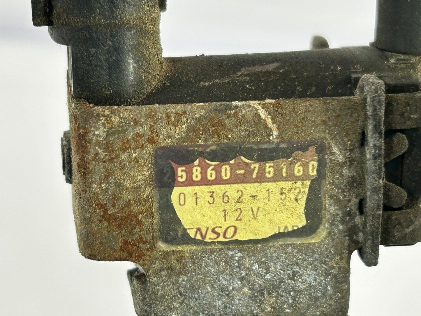 1996-2000 Toyota 4Runner Tacoma Fuel Vapor Charcoal Canister OEM 77740-35392