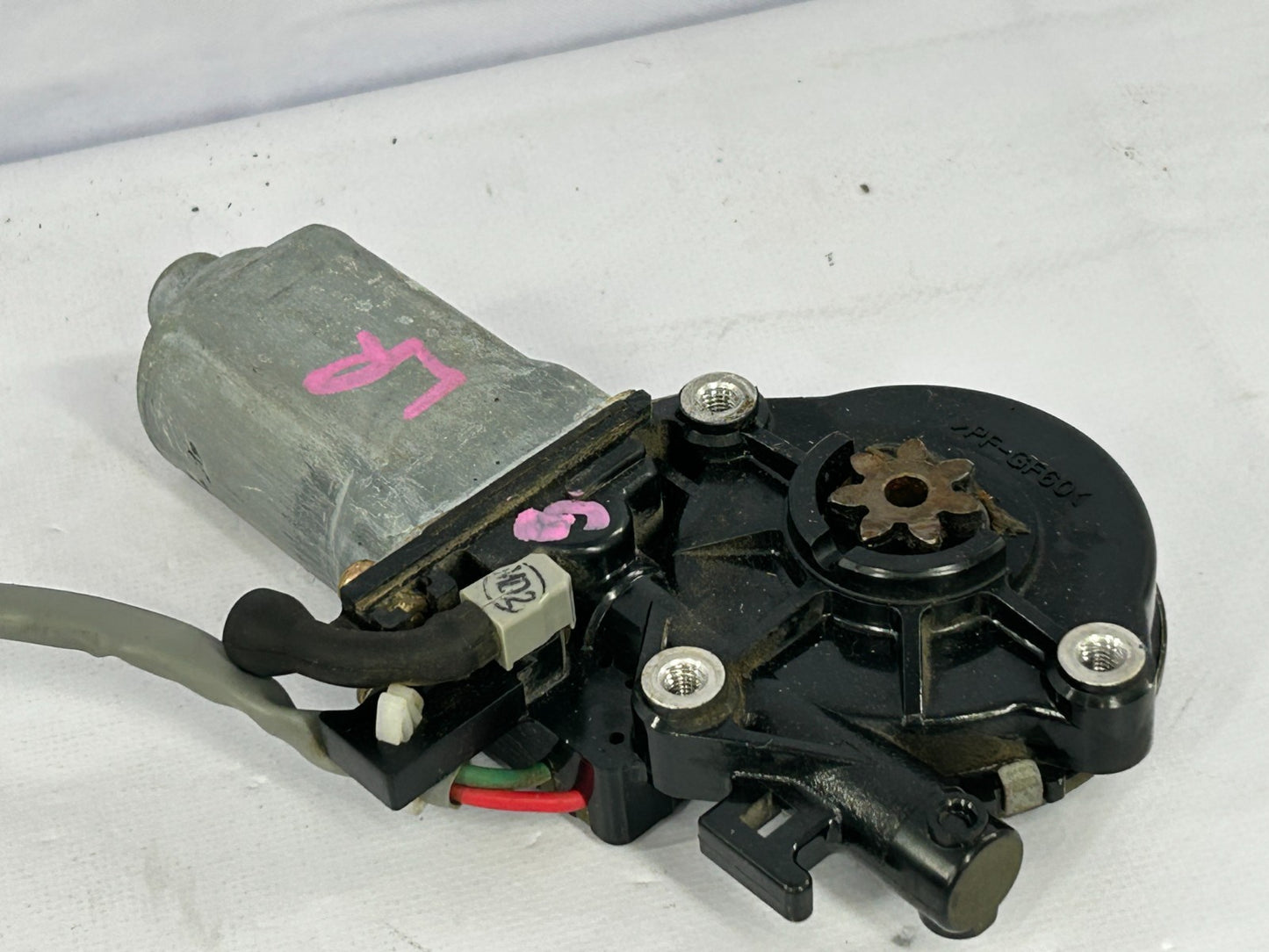 1996-2002 Toyota 4Runner Rear Left Door Window Regulator Motor OEM 85720-35080