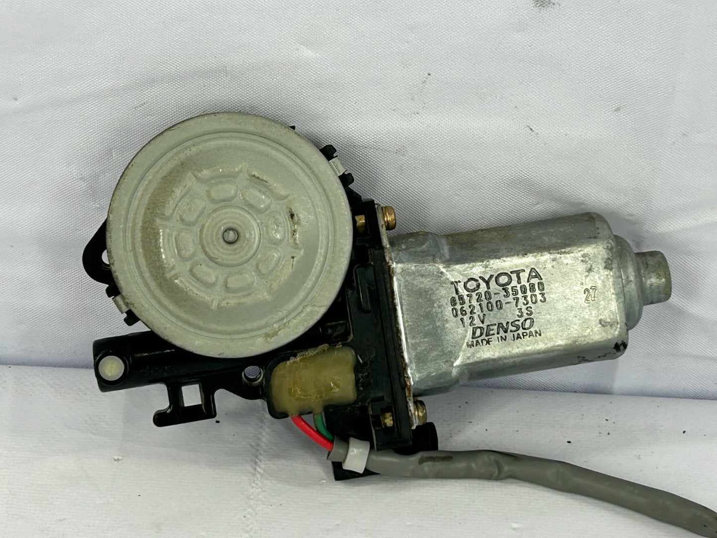 1996-2002 Toyota 4Runner Rear Left Door Window Regulator Motor OEM 85720-35080