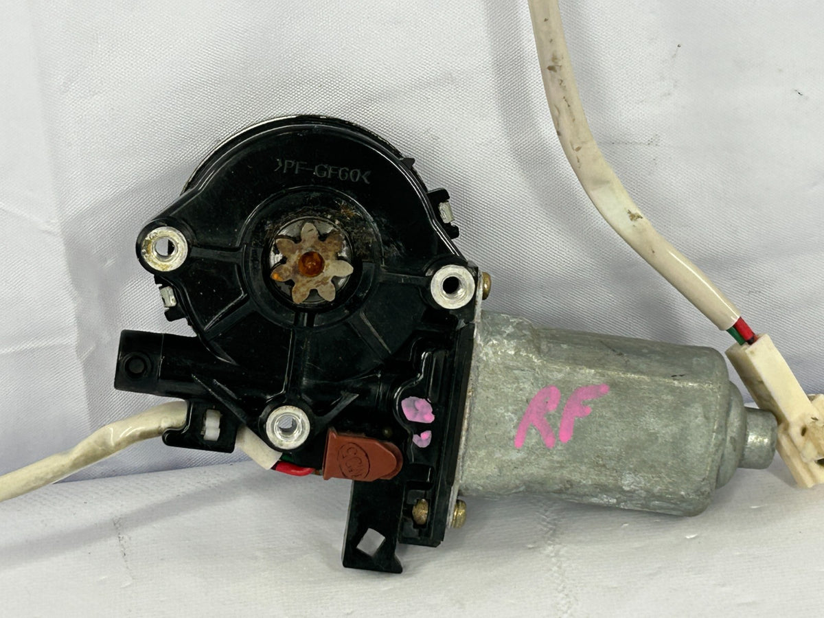 96-98 Toyota 4Runner Front Right Power Window Regulator Motor OEM 85710-35100