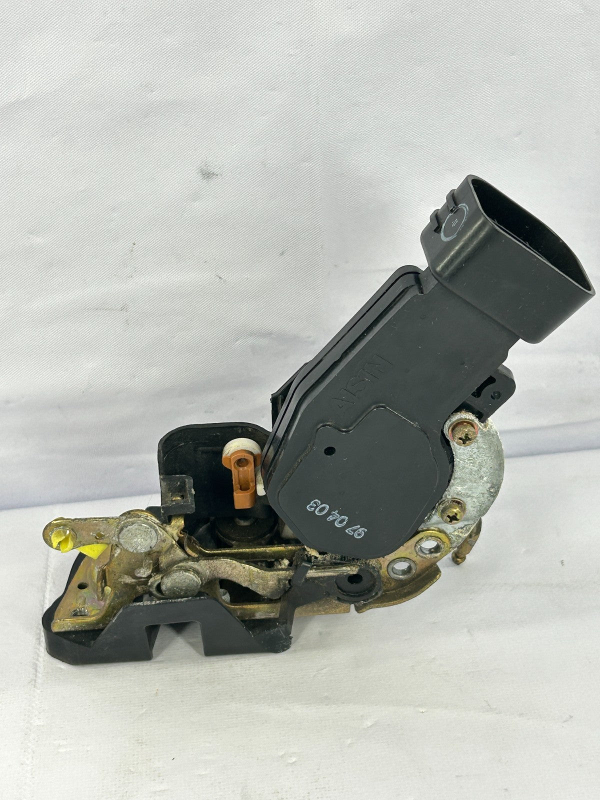 1996-1998 Toyota 4Runner Rear Left Door Lock Latch Actuator OEM 69060-35060