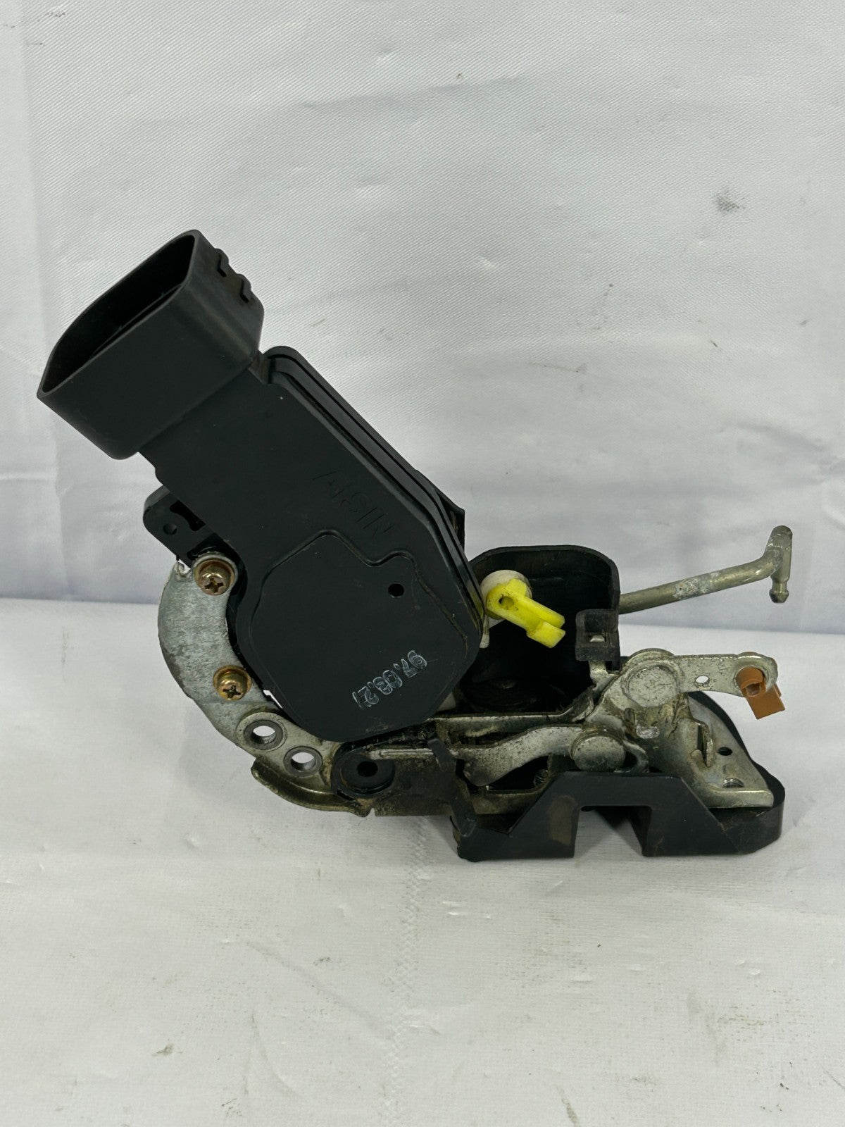 1996-1998 Toyota 4Runner Rear Right Door Lock Latch Actuator OEM 69050-35060