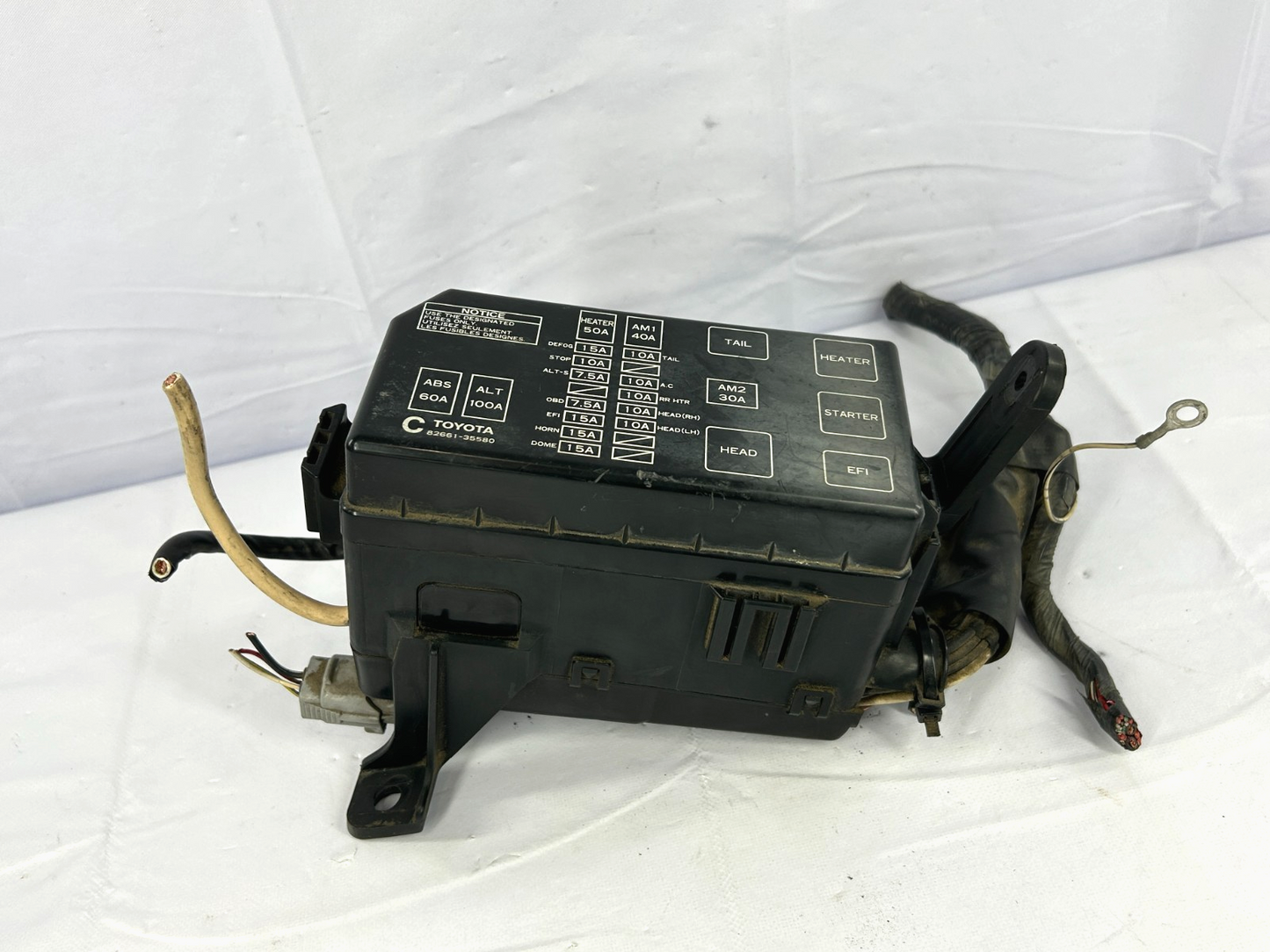 1997 ONLY Toyota 4Runner Ltd. Fuse Relay Junction Block Box C 82661-35580