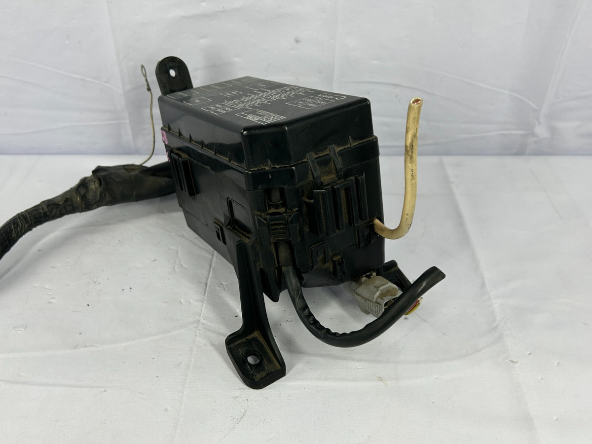 1997 ONLY Toyota 4Runner Ltd. Fuse Relay Junction Block Box C 82661-35580