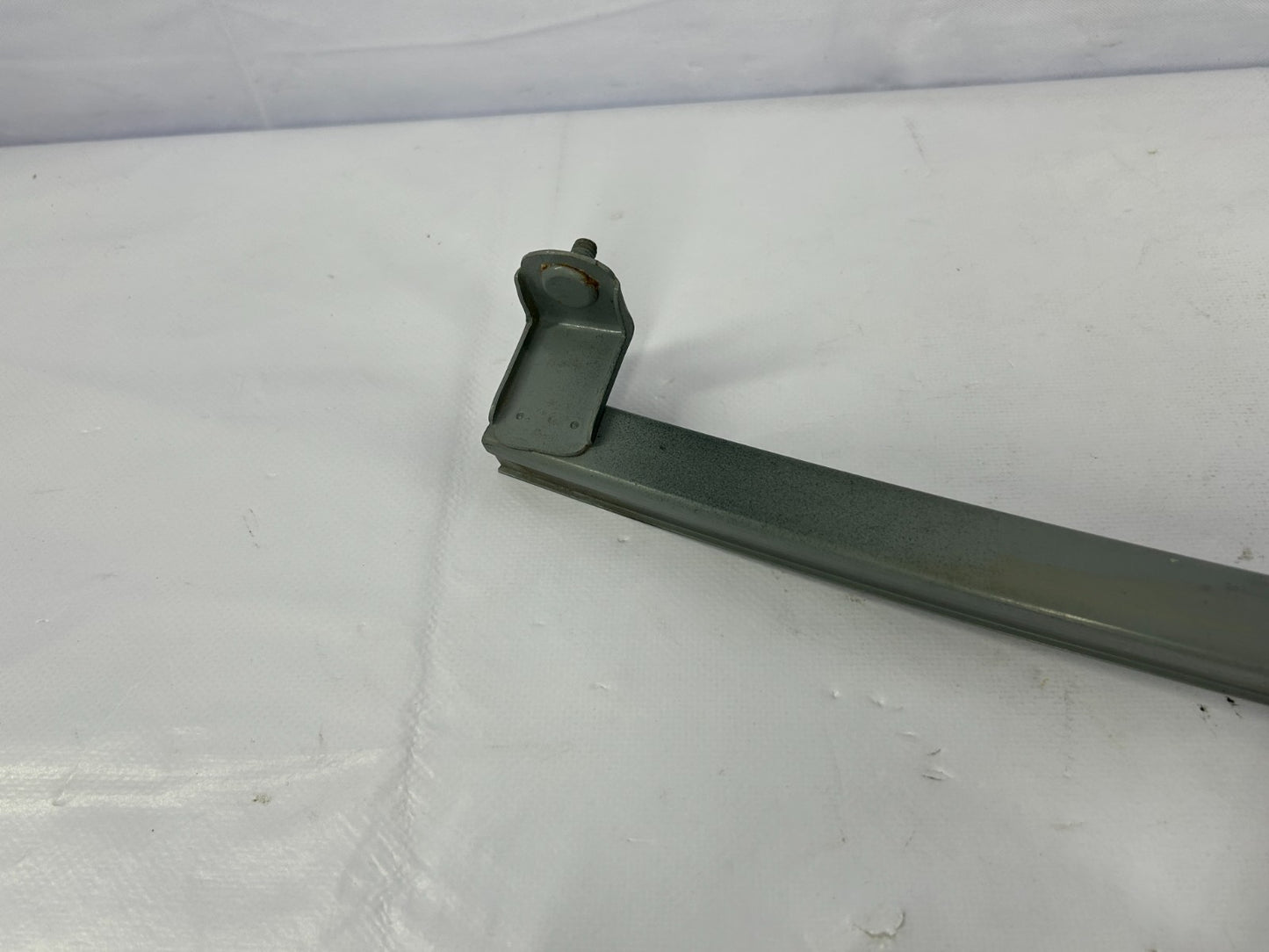 96-02 Toyota 4Runner Front Left Door Window Glass Guide Rail Track 67402-35040