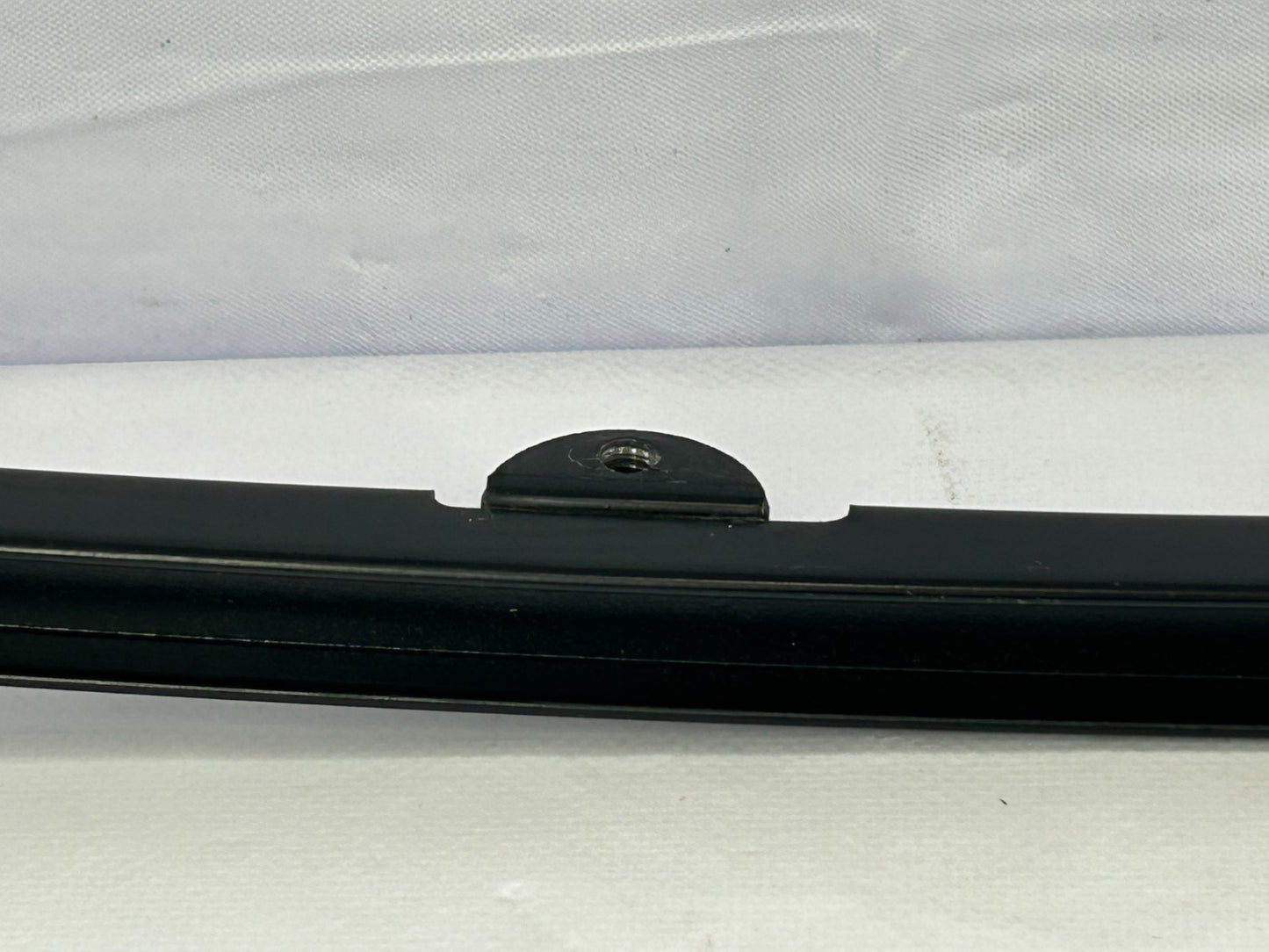 1997 Toyota 4Runner Rear Left Door Window Glass Guide Channel Division Bar OEM