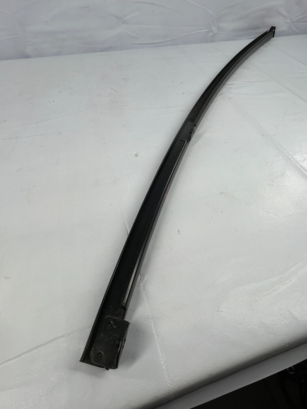 1997 Toyota 4Runner Rear Left Door Window Glass Guide Channel Division Bar OEM