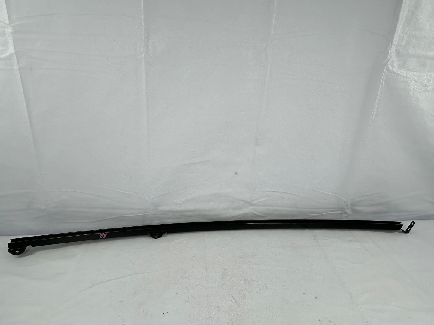 1997 Toyota 4Runner Rear Right Door Window Glass Guide Channel Division Bar OEM