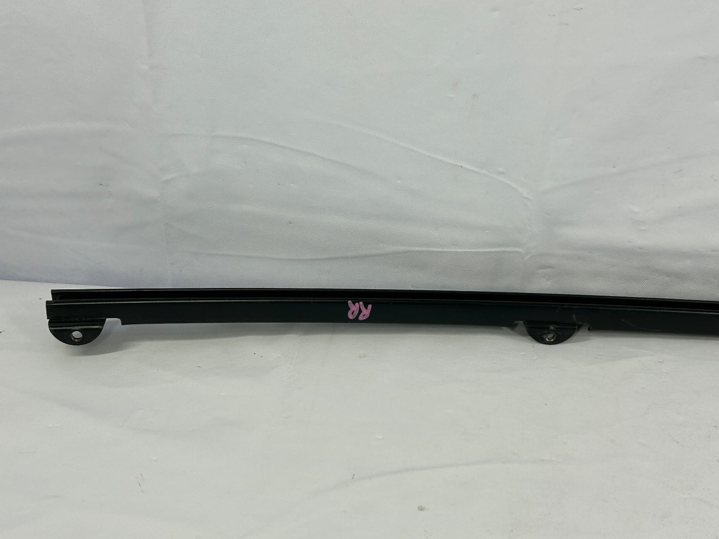 1997 Toyota 4Runner Rear Right Door Window Glass Guide Channel Division Bar OEM