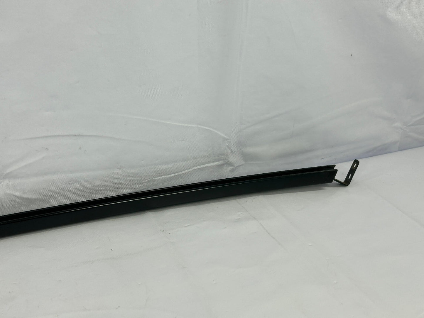 1997 Toyota 4Runner Rear Right Door Window Glass Guide Channel Division Bar OEM
