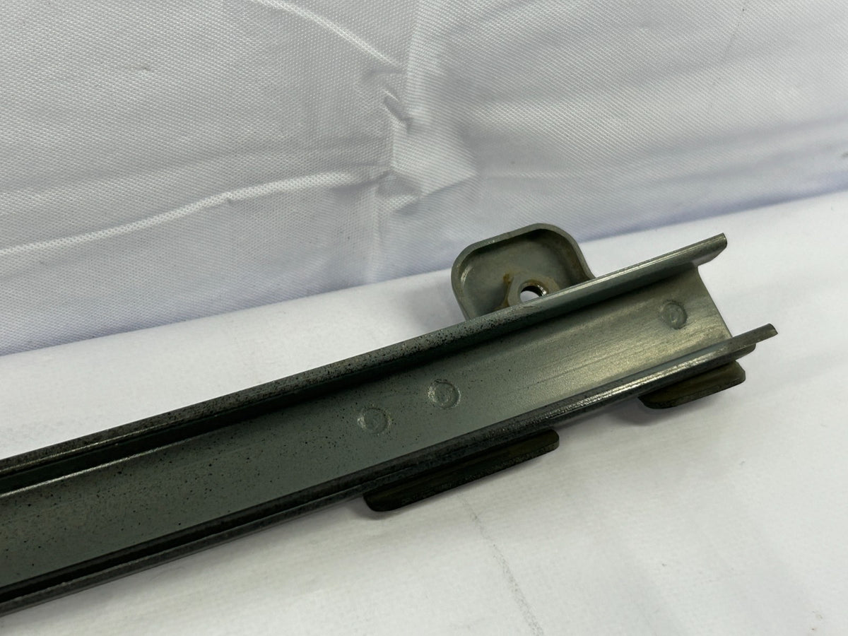 2004-2006 Toyota Tundra Front Right Door Guide Channel Rail OEM 67401-0C020