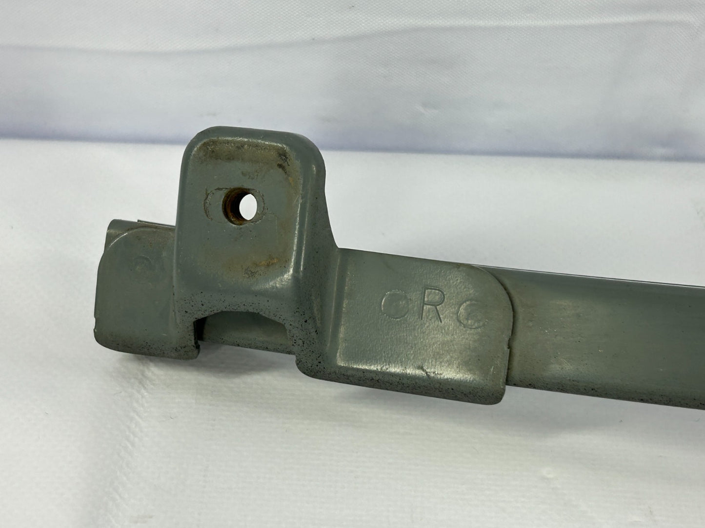 2004-2006 Toyota Tundra Front Right Door Guide Channel Rail OEM 67401-0C020
