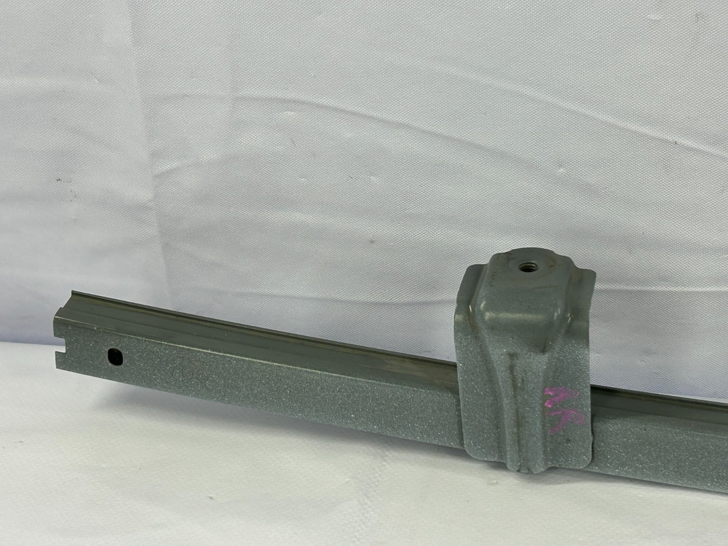 2004-2006 Toyota Tundra Rear Right Door Guide Channel Rail OEM 67403-0C020