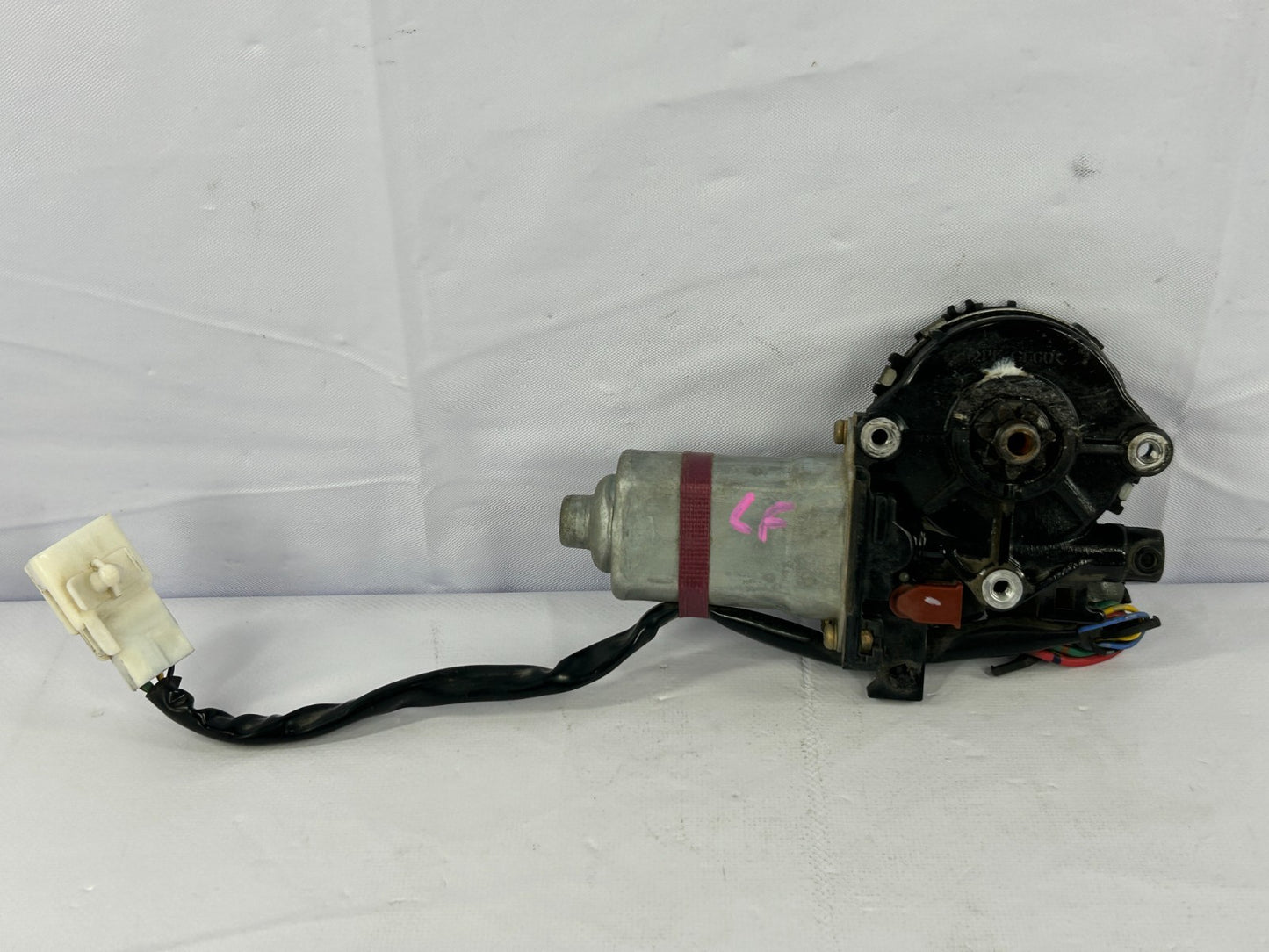 2003-2006 Toyota Tundra Double Cab Front Left Power Window Motor OEM 85720-34030