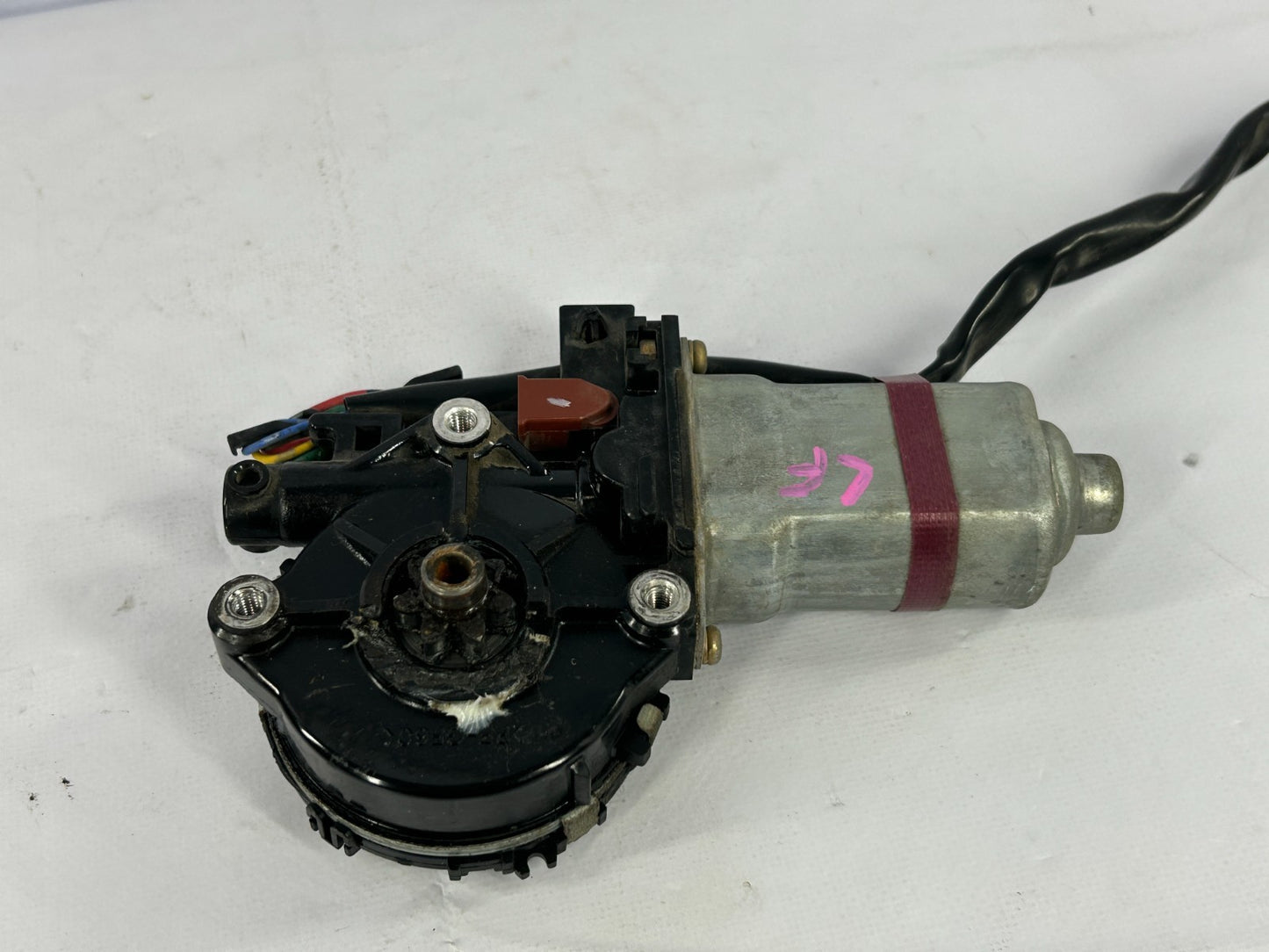 2003-2006 Toyota Tundra Double Cab Front Left Power Window Motor OEM 85720-34030