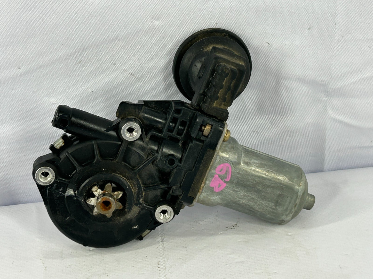 2003-2021 Toyota Tundra Double Cab Rear Left Power Window Motor OEM 85720-AE010
