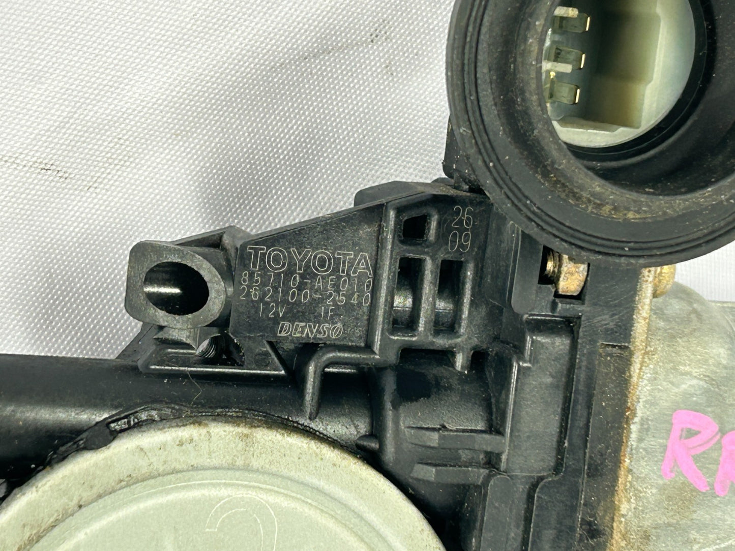 2003-2006 Toyota Tundra Double Cab Rear Right Power Window Motor OEM 85710-AE010