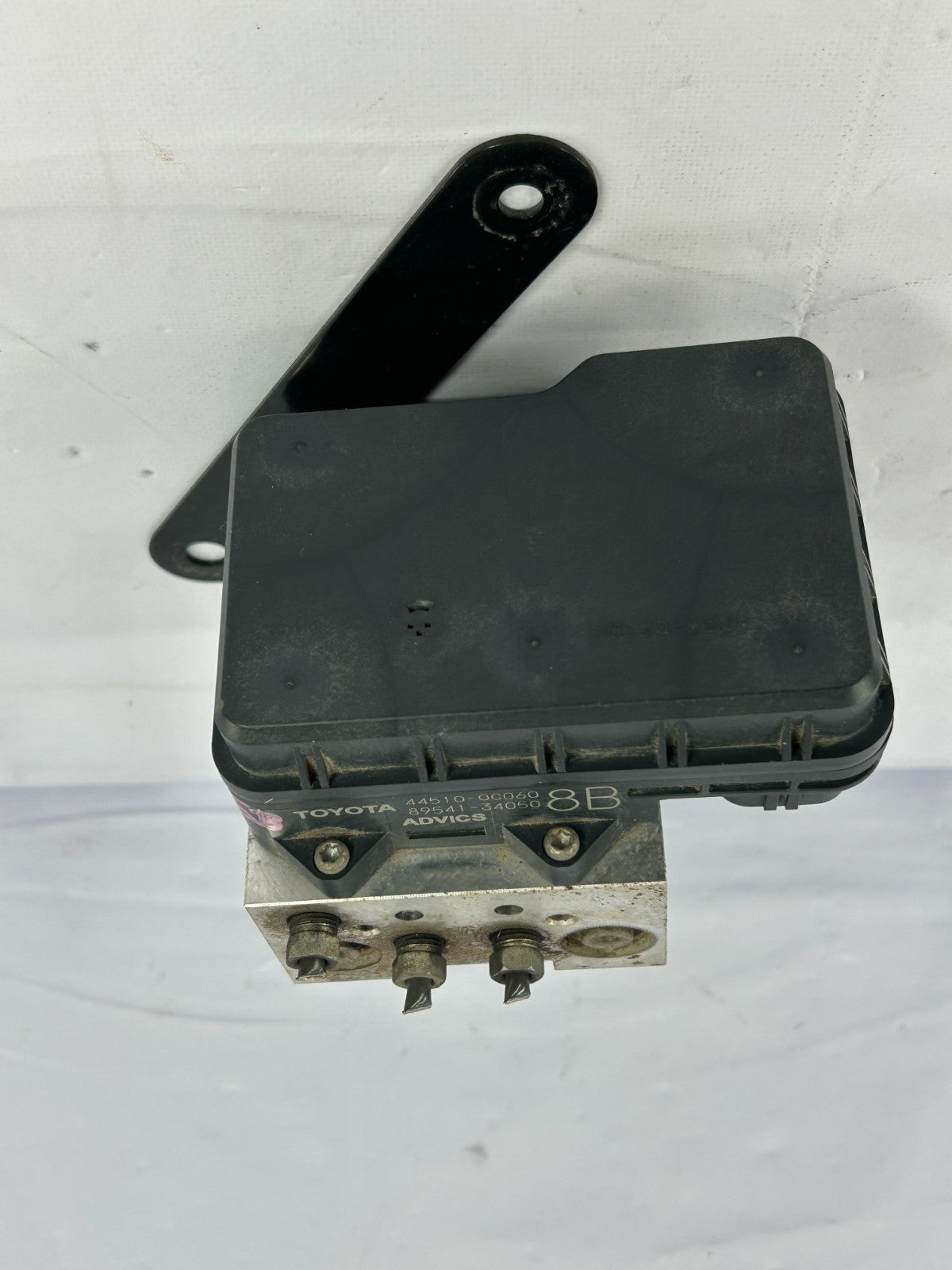 2003-2005 Toyota Tundra ABS Anti Lock Brake Control Module OEM 44050-0C090
