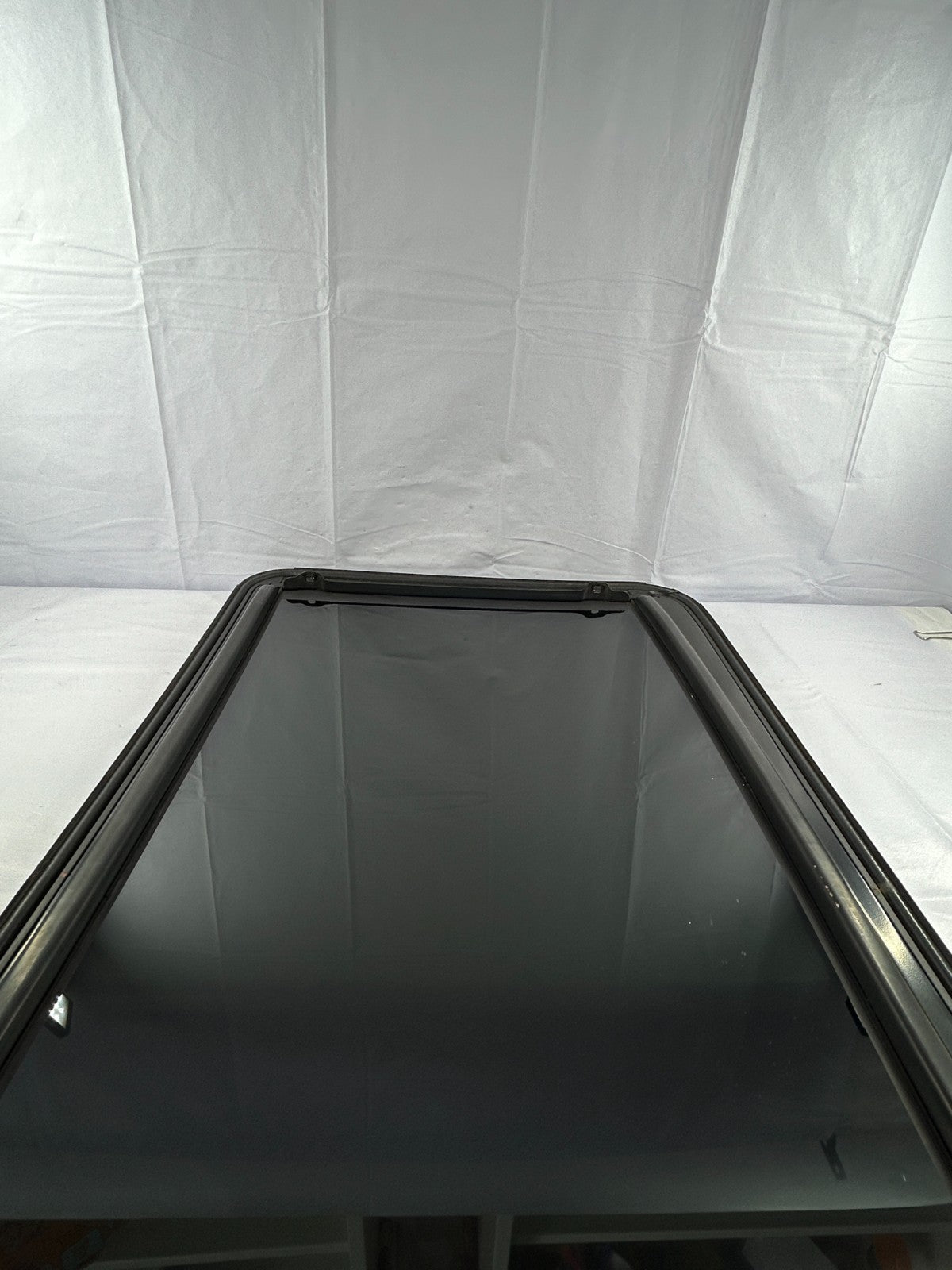 2003-2006 Toyota Tundra Sunroof Moonroof Roof Window Glass OEM 63201-0C010